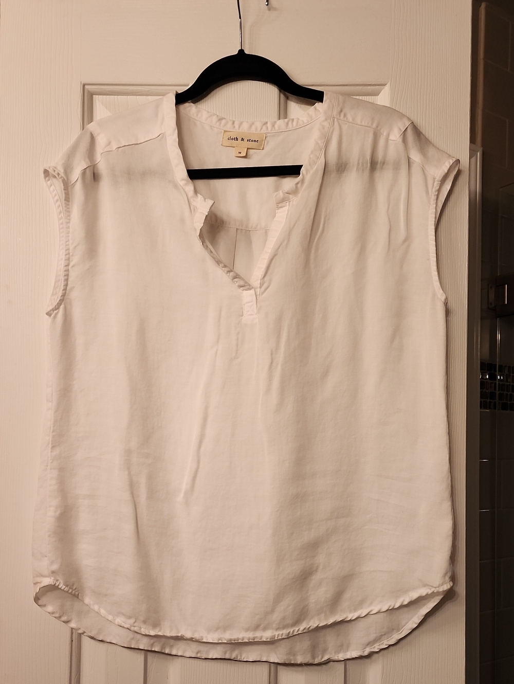 cloth & stone White Ruffle-Trim Sleeveless V-Neck Top